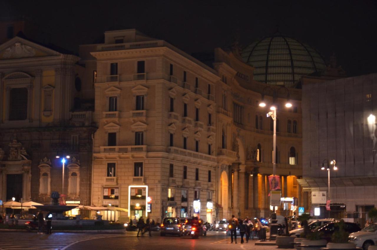 La Casa Spagnola Napoli Nápoles Exterior foto